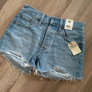 BNWT! Levi’s 501 shorts